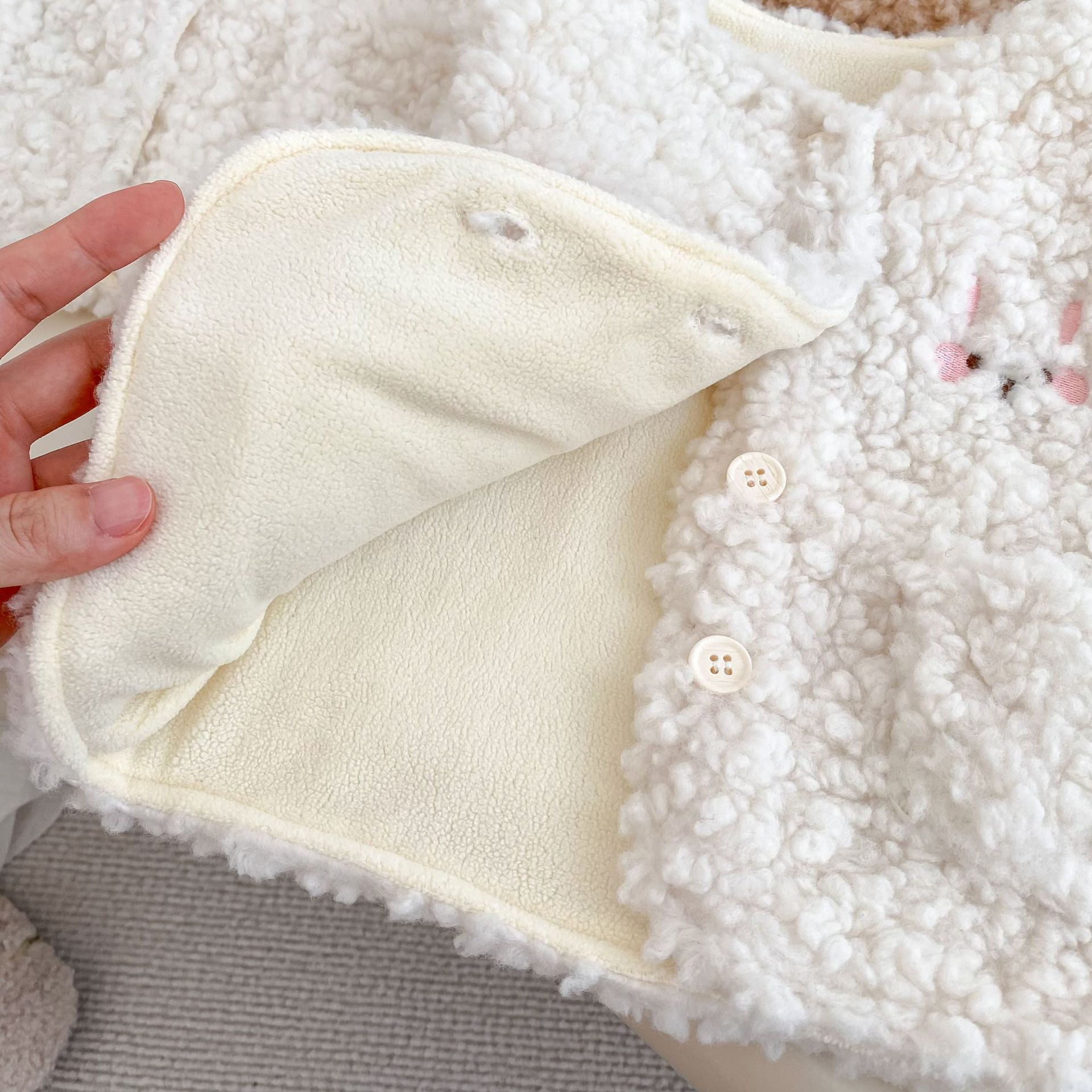 Bébé épaissi gilet manteau dou - Baby Clothing Model avis et prix