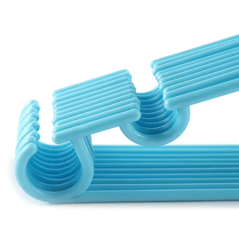 Cintres en plastique pour bébé - Baby Clothing Hangers avis et prix